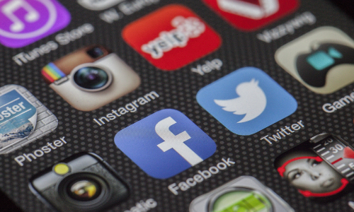 reseaux-sociaux-trouver-des-clients